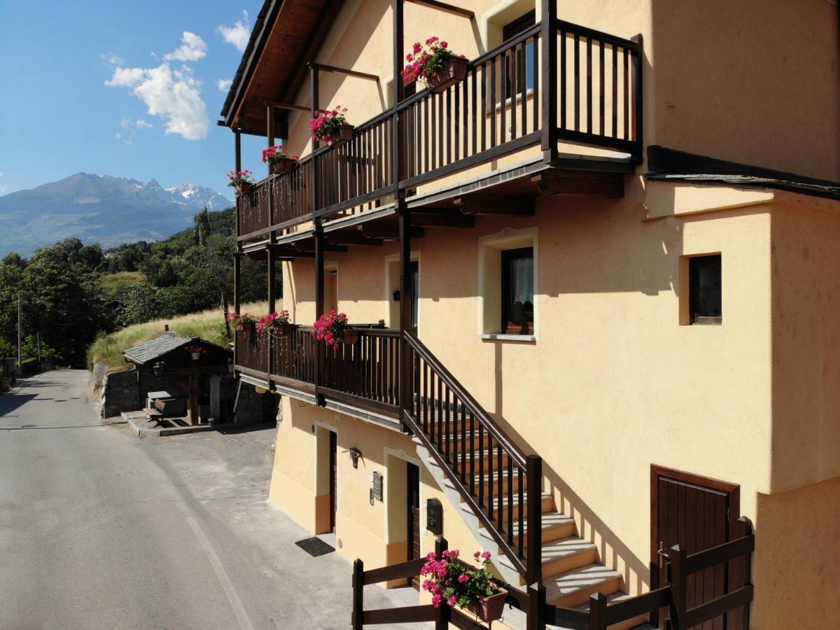 Grenier Du Coeur Apartment Aosta Ngoại thất bức ảnh